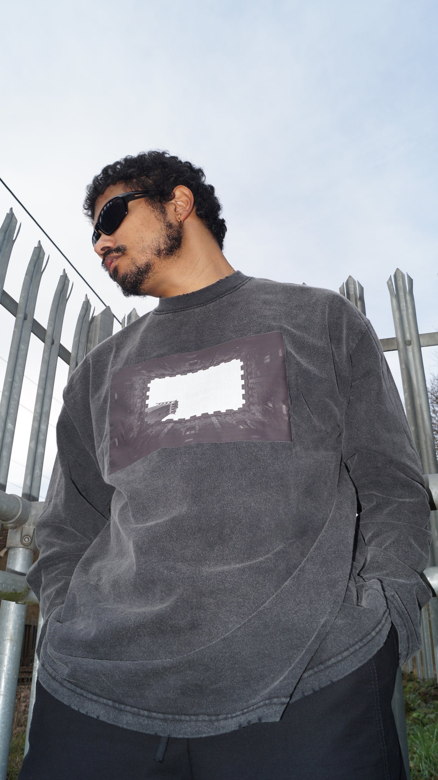 CASTLE VIEW LONG SLEEVE